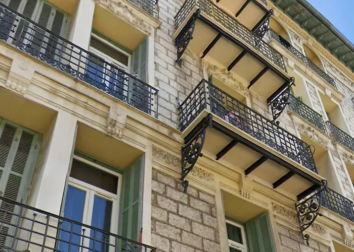 Jolie Apartman
